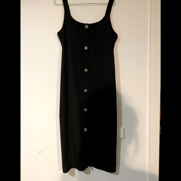 Mika Muse Dresses & Skirts - 🌻Mika Muse Black Ribbed Midi Dress